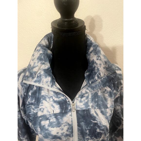 Lululemon Miss Misty II Reflective Hooded Jacket Size 6 - Picture 6 of 11